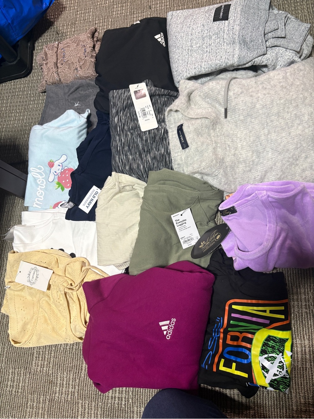 SIZE LARGE BUNDLE